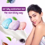 Fiama Skin Barrier Strengthening Moisturizing Soap Bar 125gx5, Japanese Hokkaido Milk Celebration Pack of 5, Non-Sticky Soft Skin | 1/3rd Moisturizers | Blueberry, Goji Berry & Acai Berry Combo pack - Image 7