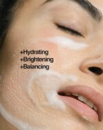 Sea Bright Hydrating Facial Cleanser with Rice, Licorice, Red Algae Extracts + 0.5% Lactic Acid | Gentle, Pore-Minimising, Barrier Supporting Face Wash for Men & Women | 120ml - Image 3